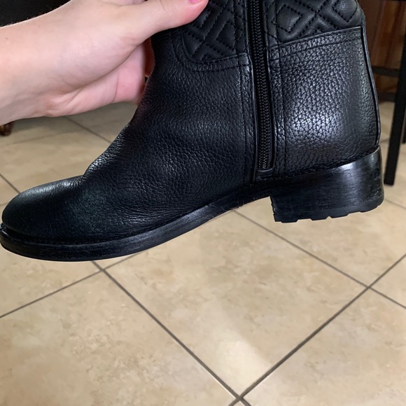 Tory Burch boots - Picture 11 of 11
